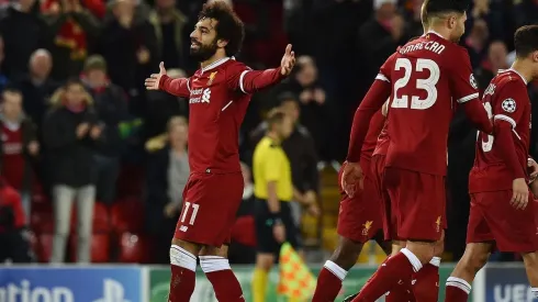 EL GOLEADOR. Salah abre los brazos ante la afición del Liverpool por Champions League.
