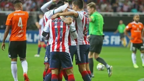 Chivas vapuleó a Cibao por 5-0 en Guadalajara.
