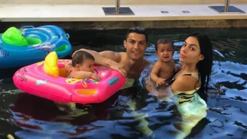 Cristiano Ronaldo junto a Georgina.
