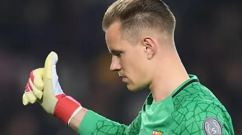 Si Ter Stegen se equivoca, él mismo lo soluciona