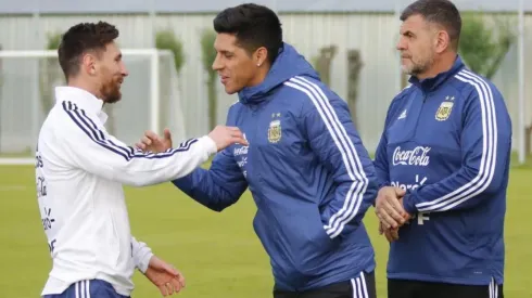 Messi con Enzo Pérez
