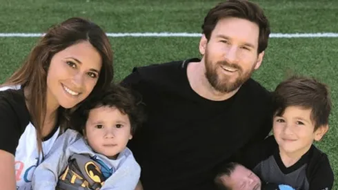 HERMOSOS. Los Messi extrañan a papá...¡pero esperan que lleve la Copa a casa!
