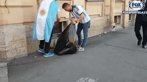 Buena actitud de los argentinos que limpiaron las calles de San Petersburgo.
