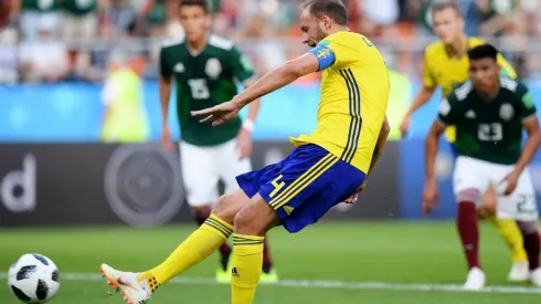 El capitán de Suecia fusiló a Ochoa.
