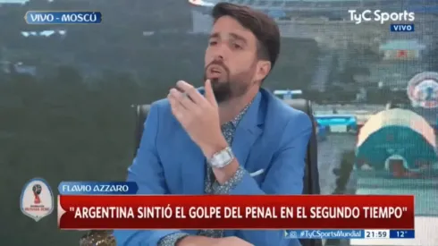 Flavio Azzaro opina que Messi está en deuda con la Selección Argentina.
