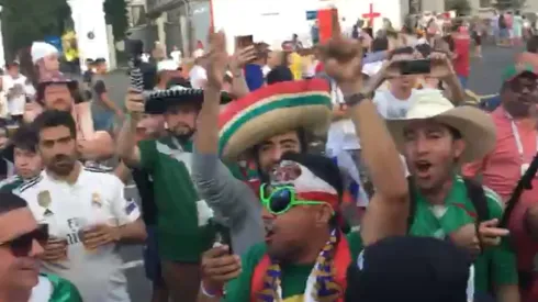 Foto de los hinchas de México.
