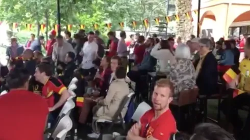 Comunidad de Bélgica en México se juntaron en la embajada a ver el partido ante Brasil.
