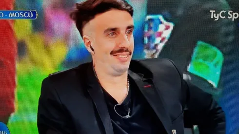 El polémico look de Flavio Azzaro.
