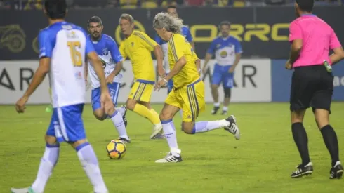 El salvadoreño volvió a vestir la camiseta de Cádiz en el estadio Ramón de Carranza
