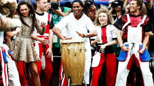 Foto de Ronaldinho en la fiesta.
