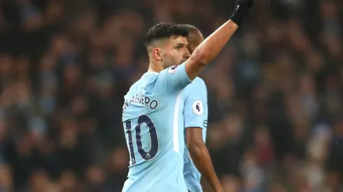 Agüero presumió su camiseta del Toluca.
