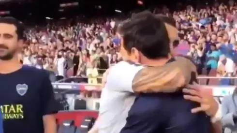 Gesto de anfitrión: Messi saludó uno por uno a los jugadores de Boca