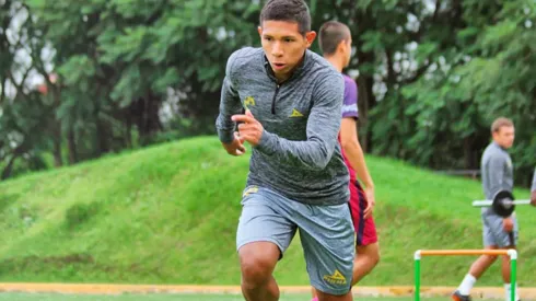 El peruano ya se entrenó bajo las órdenes de su nuevo entrenador.