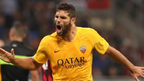 FESTEJA FAZIO. El central de la Roma celebra el gol del empate ante Milan.
