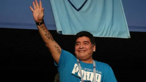 Diego Maradona revoluciona México.
