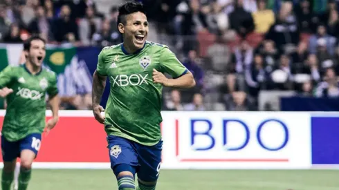 El exjugador de la "U" consiguió su primer título con la camiseta de Seattle.