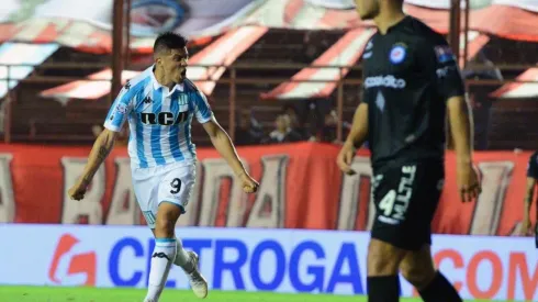 Jonatan Critaldo celebra el primer gol del partido.
