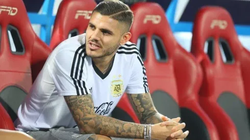 Icardi todavía no puede hacer un gol y Gustavo López lo destruyó