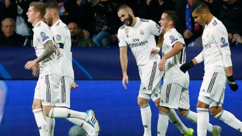 Foto de los jugadores de Real Madrid celebrando.
