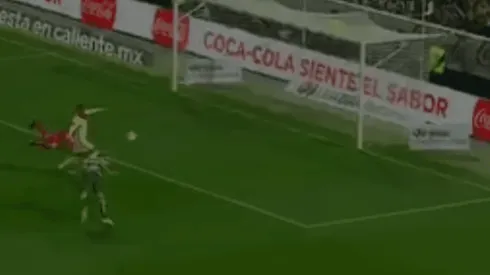 Cierren todo: Furch falló un gol insólito debajo del arco