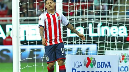 Cambia el futuro de Chofis con Chivas