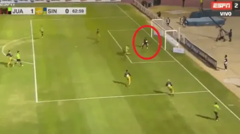 Servio sacó una pelota espectacular.