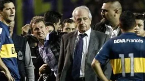 D'Onofrio le ganó de mano a Angelici como hizo en el 2015 y los hinchas estallaron