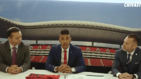 Tony Alfaro es nuevo refuerzo de Chivas.