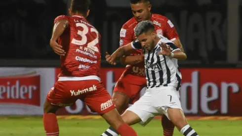 San Martín de Tucumán vs Talleres por el Torneo de verano.
