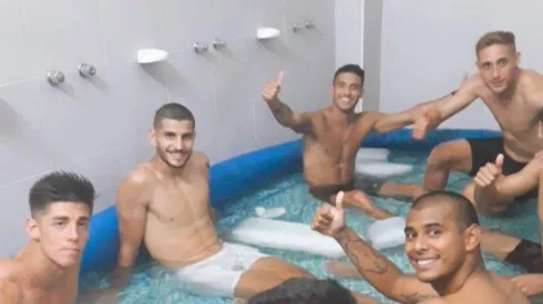 Entienden todo: el "jacuzzi" en la pretemporada de Sacachispas que se volvió viral