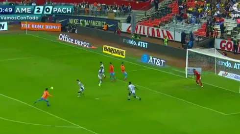 Insaurralde anotó de volea su primer gol con el América.
