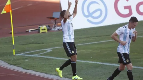 Maxi Romero canjeó penal por gol. (Foto: Sudamericano Sub 20)
