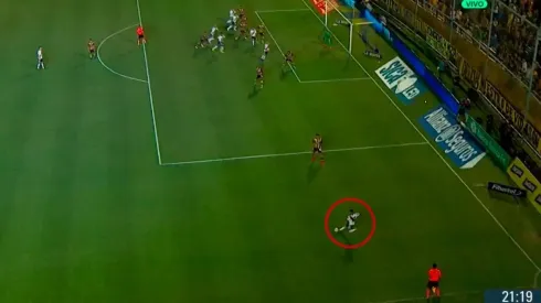 Un enfermo: no tenía ángulo pero Quintero inventó un golazo infernal