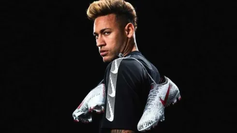 Son una locura: Neymar ya tiene preparados sus nuevos botines para su regreso