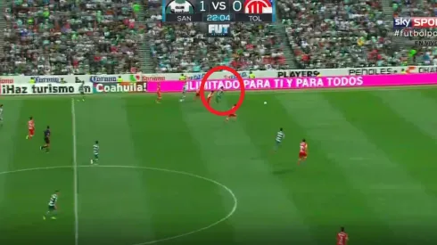 Preciado corrió desde allí para el segundo de Santos.