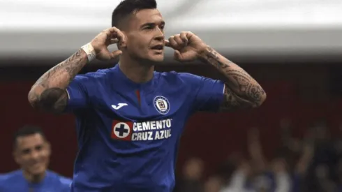 Cruz Azul hizo "cruzazulear" a Rayados y se lo igualó en la última del partido