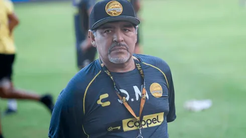 Maradona, a horas de debutar en liguilla, se descontractura y confiesa si está enamorado o no