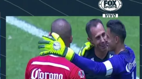 Polémica en Fox Sports: ¿el árbitro festejó el triunfo con los jugadores de Toluca?