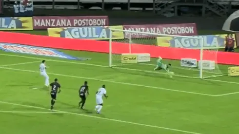 Ni de penalti lo vencen: Camilo Vargas ya es figura contra Once Caldas