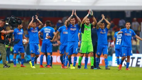 Cruz Azul aseguró su boleto y el de América a la Liguilla al golear a Lobos BUAP