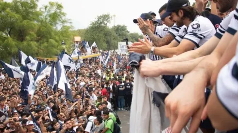 Éxtasis total de todo Rayados en los festejos en la ciudad en Monterrey