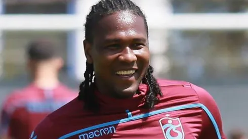 Hugo Rodallega aún no decide entre América o Santa Fe por su familia