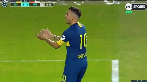 El aliento de Tevez para Pavón.
