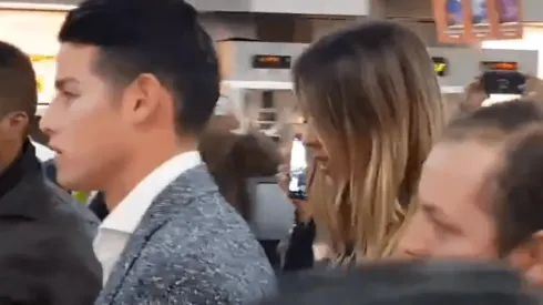 La primera imagen de James y Shannon juntos tras su llegada a Bogotá