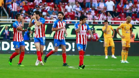 ¡Un respiro para Chivas! Le ganó al Campeón Tigres en Guadalajara