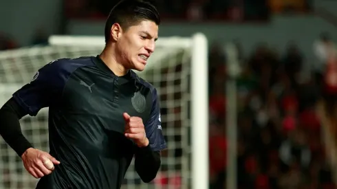 Oficial: Chivas cedió a Ronaldo Cisneros a Mineros