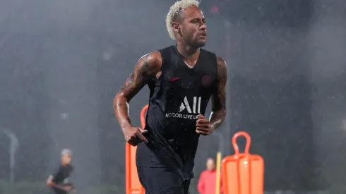 Neymar entrenando en Paris Saint-Germain.
