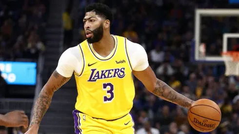 Gerencia de los Lakers molestó a Anthony Davis durante todo el verano