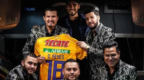 Diego Reyes visitó a El Recodo en su recital en Monterrey.
