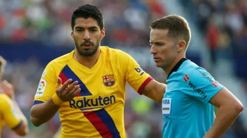 Barcelona dio el parte médico sobre Luis Suárez y no son buenas las noticias